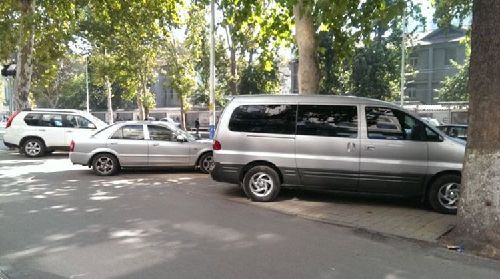 違章停車被拖壞，就該自認(rèn)倒霉？告訴車主如何獲得賠償